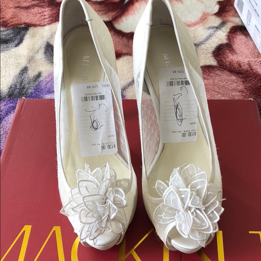 80% off - Menbur open toe platform heels